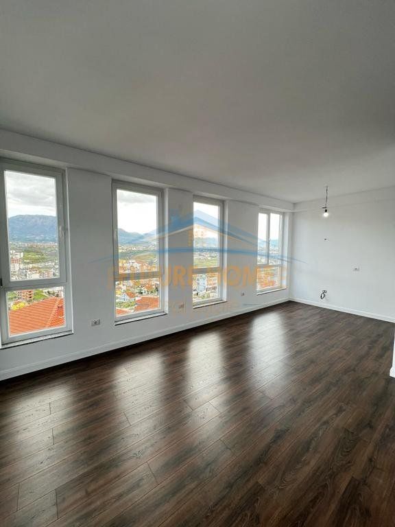 For sale, Apartment 2+1+2 Parking Spaces, Sauk, Xibraku Restaurant, Tirana.