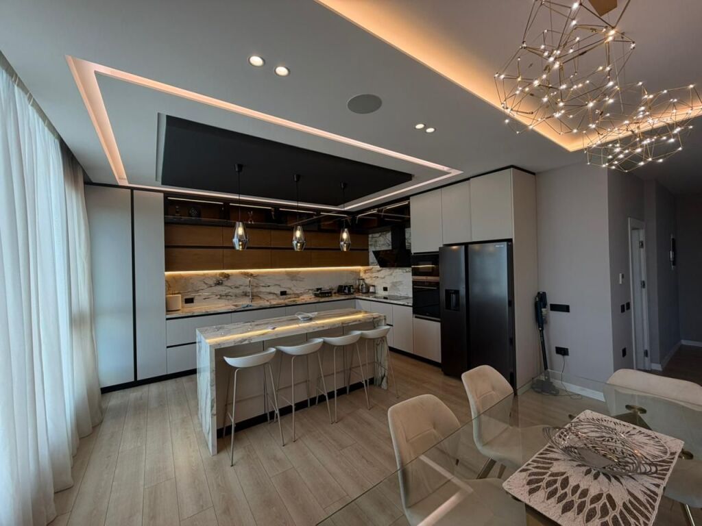 Luxury Duplex for Rent | Square 21, Tirana