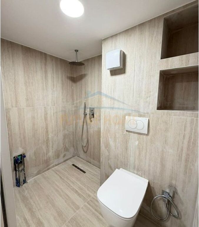 In vendita, Duplex + Posto Auto, Golden Park