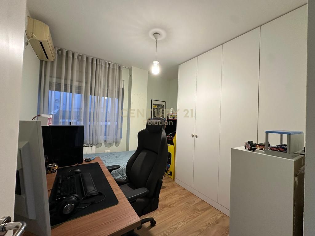Apartment 2+1+2 for rent at Kolombo Complex, Dry Lake