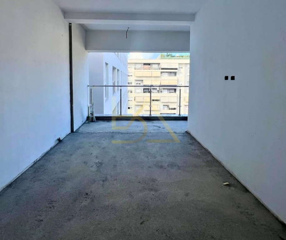 Apartment for Sale– Commune of Paris, Tirana