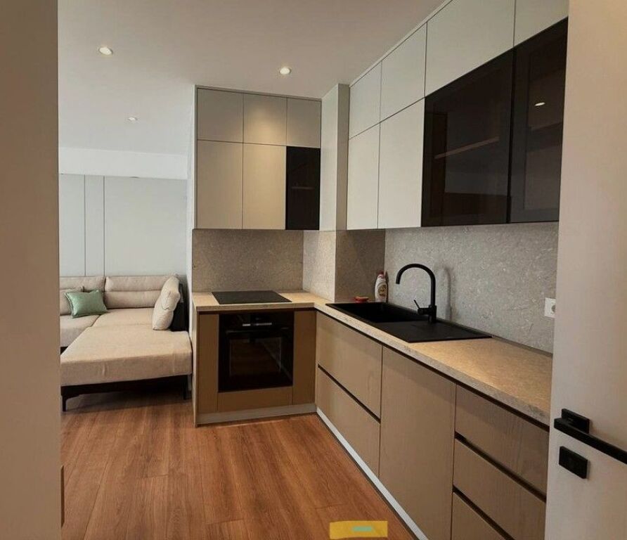 For sale, Apartment 2+1, Center, Tirana