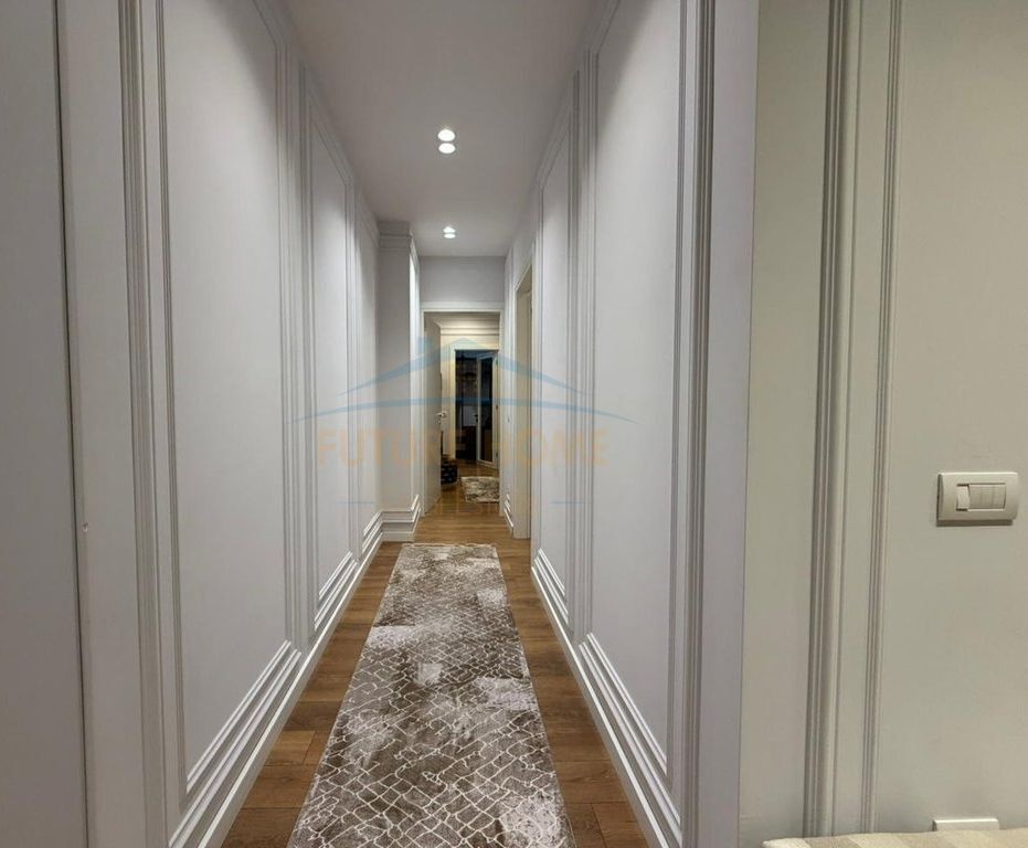 Rent, Apartment 2+1+2 , Barrikadave Street , Tirane .