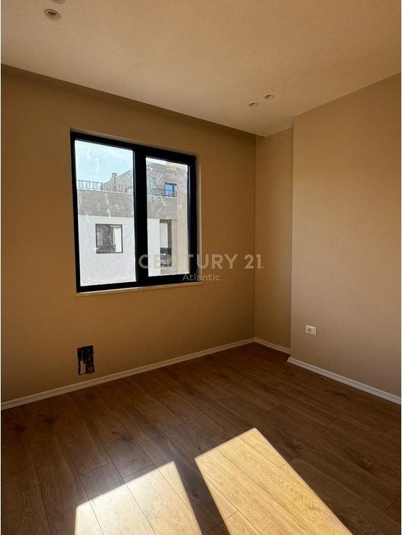 Apartment 1+1 For Sale in Mali i Robit.