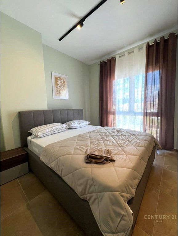 Jepet me Qera Apartament 2+1+2 , Zogu i Zi