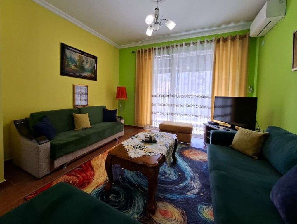 📌 Appartamento 1+1 in affitto – 21 Dicembre, Tirana