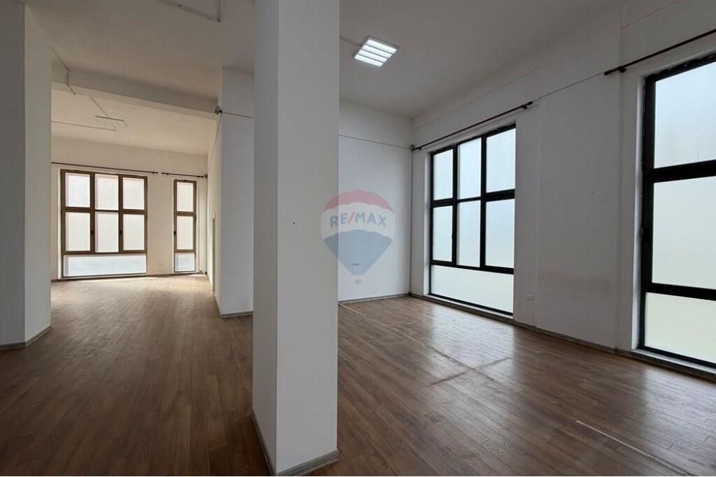 Zyrë - Për Qira - Profarma, Tiranë(ID: 530591002-18)