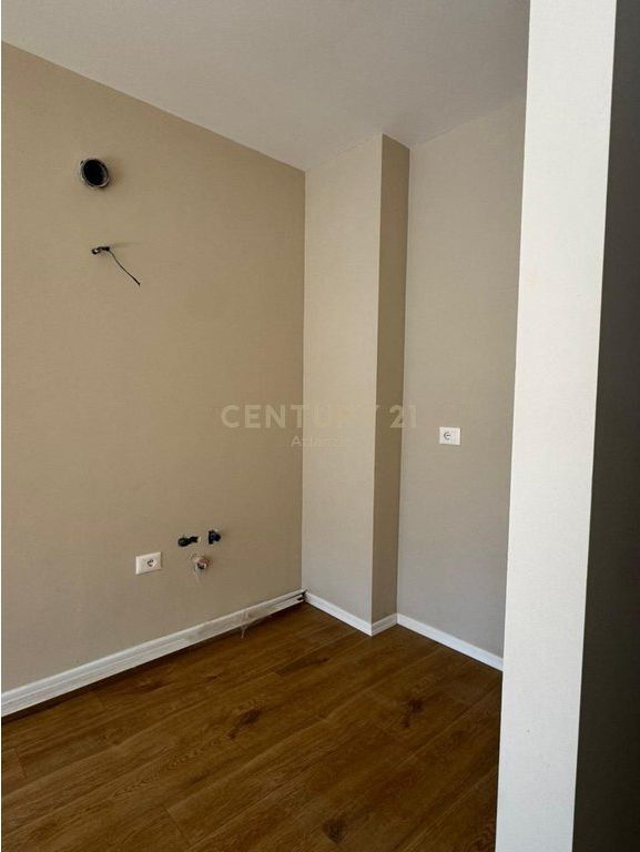 Apartment 1+1 For Sale in Mali i Robit.