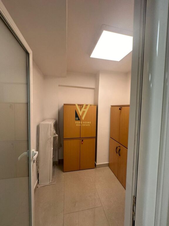 OFFICE 122 M2 FOR RENT ON ELBASAN STREET 2,000 EURO
