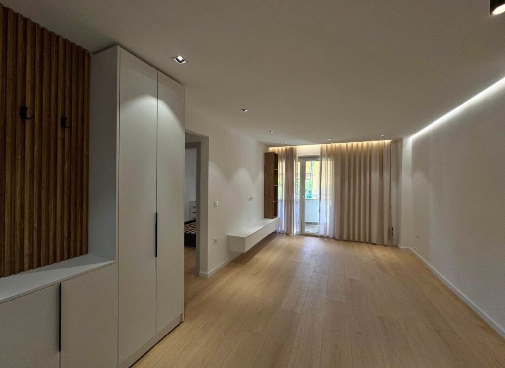 FOR SALE APARTMENT 1+1 – BRRYLI, NEAR THE NEW MATERNITY