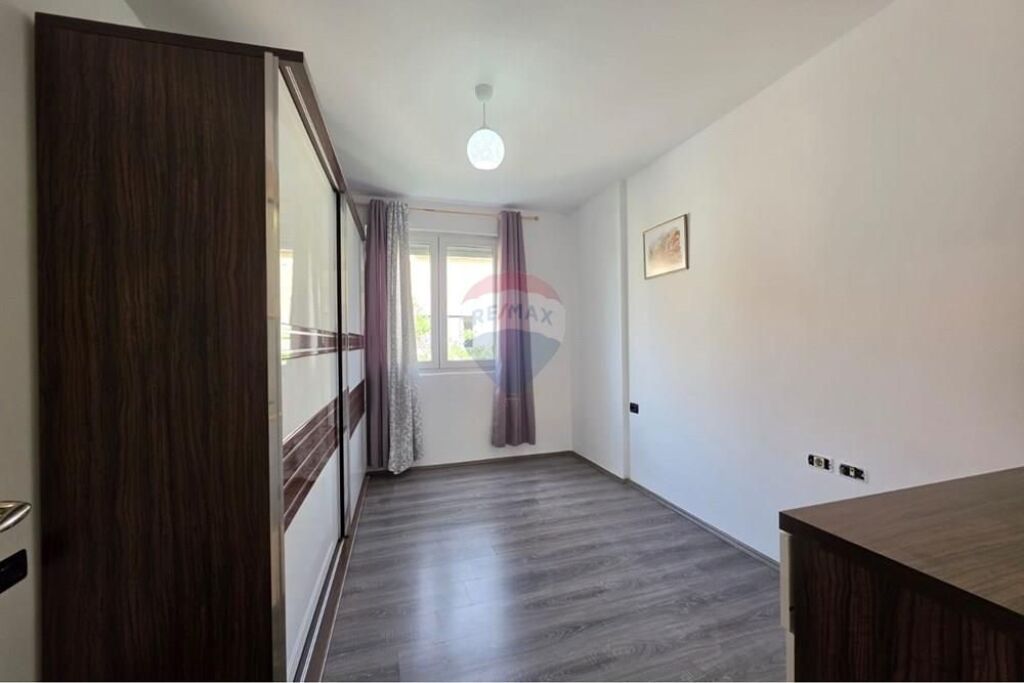 Apartment 2+1 for sale in Fusha e Aviacionit