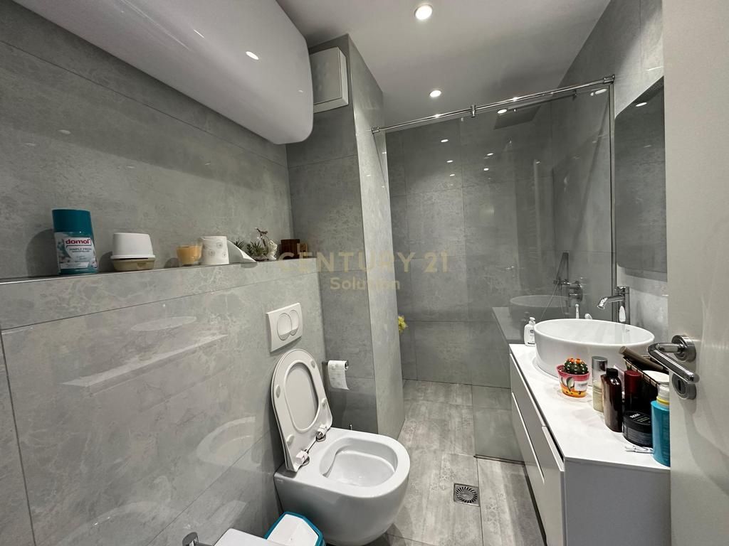 Apartment 2+1+2 for rent at Kolombo Complex, Dry Lake