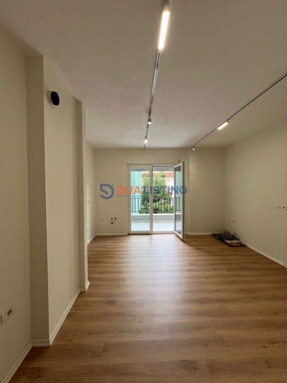✨ Premium Office Space for Rent – Pazar i Ri ✨