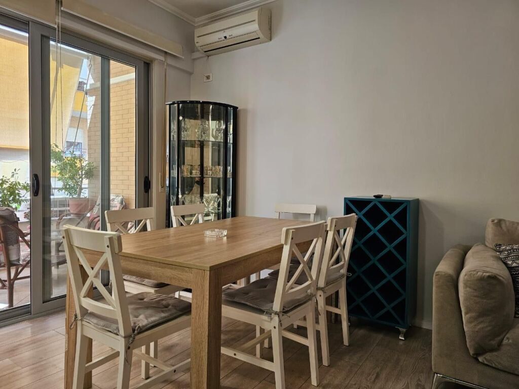 2+1, furnished at the dry lake, 700 euros, optional parking offered 100 euros