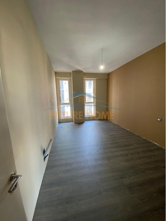 Apartment 3+1+2 for sale in the Commune of Paris Bega 07