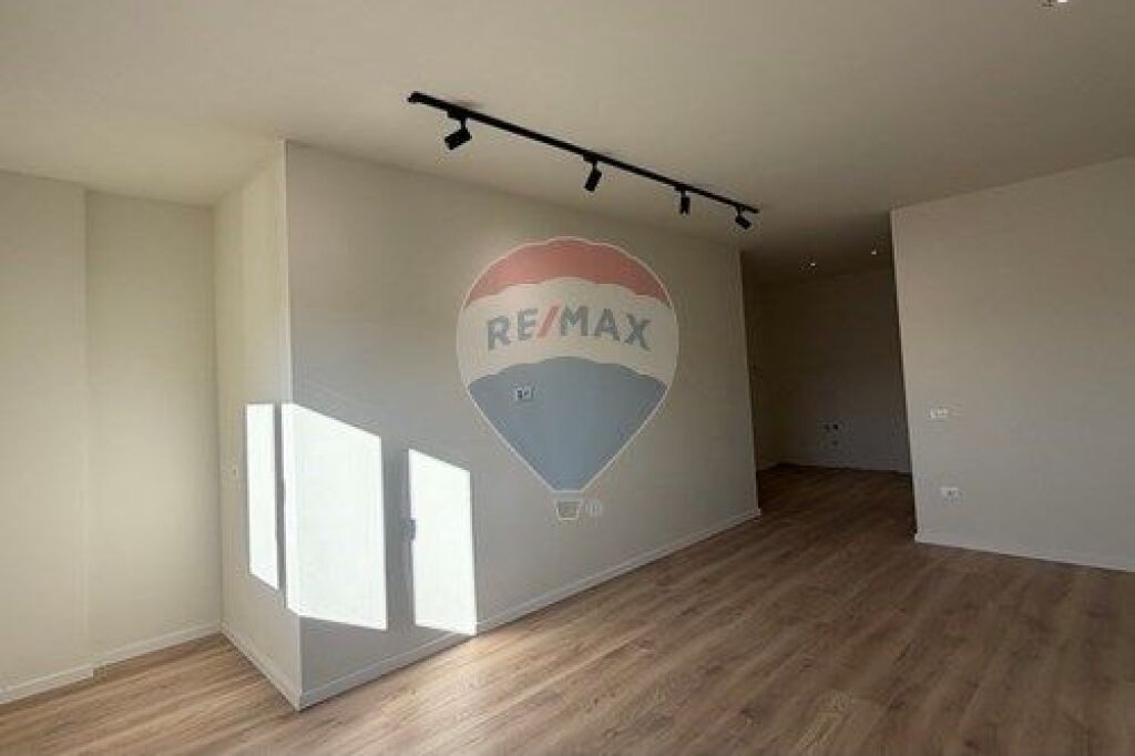 Studio apartment for sale near the Artificial Lake