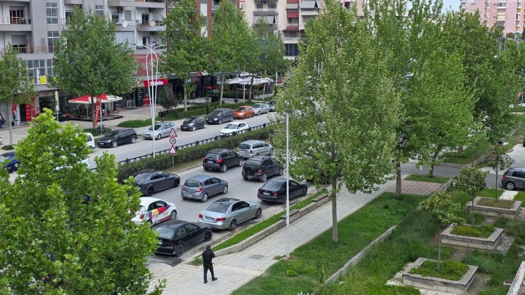 🏢 Shop for Rent in Transballkanike, Vlora