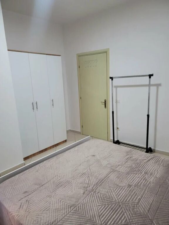 Appartamento 1+1 in affitto a Yzberisht; palazzi Cabej