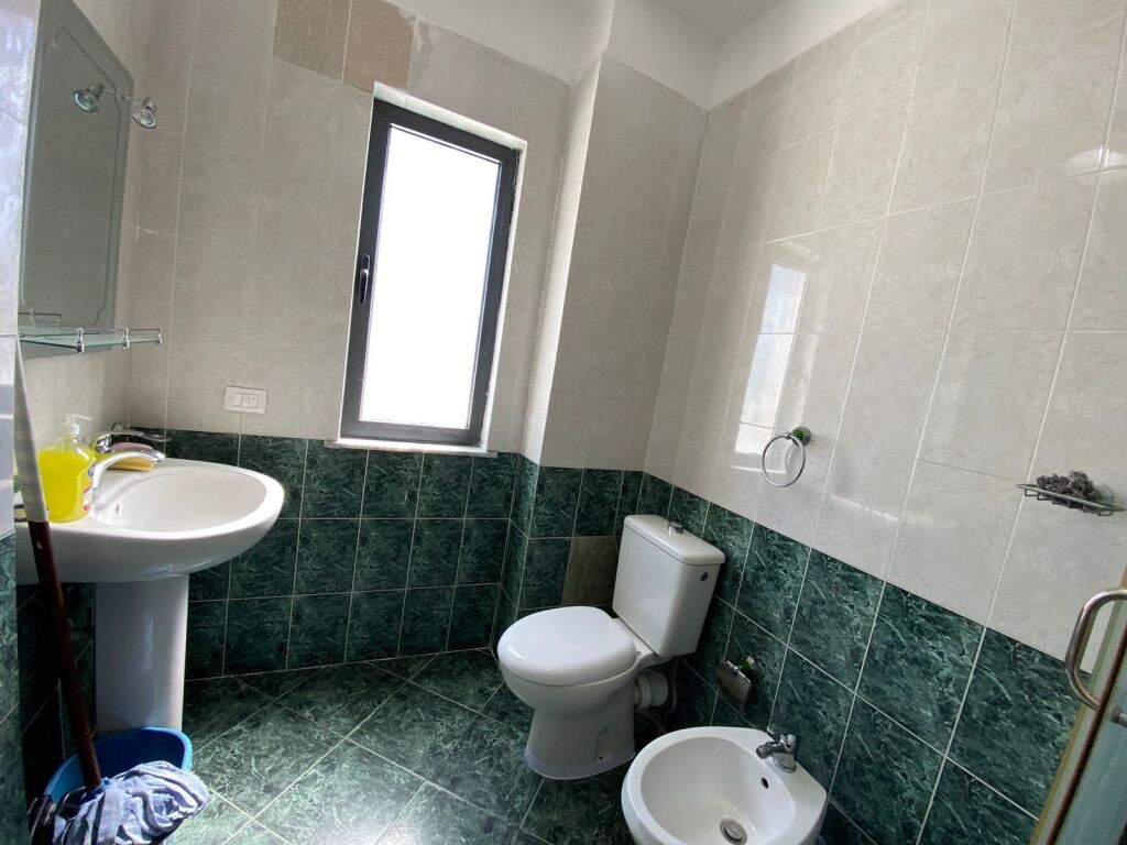 QIRA APARTAMENT 2+1 MARKATA DURRES 550 EURO