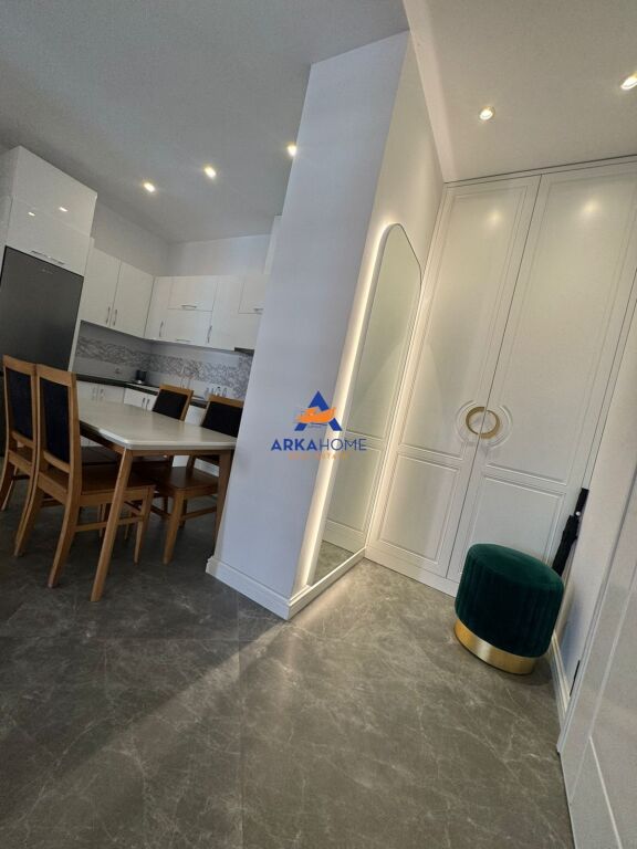 APARTMENT FOR RENT 2+1+2 BALCONIES+1 PARKING SPACE "INSIDE THE DELIJORGJ COMPLEX" 1350 EURO