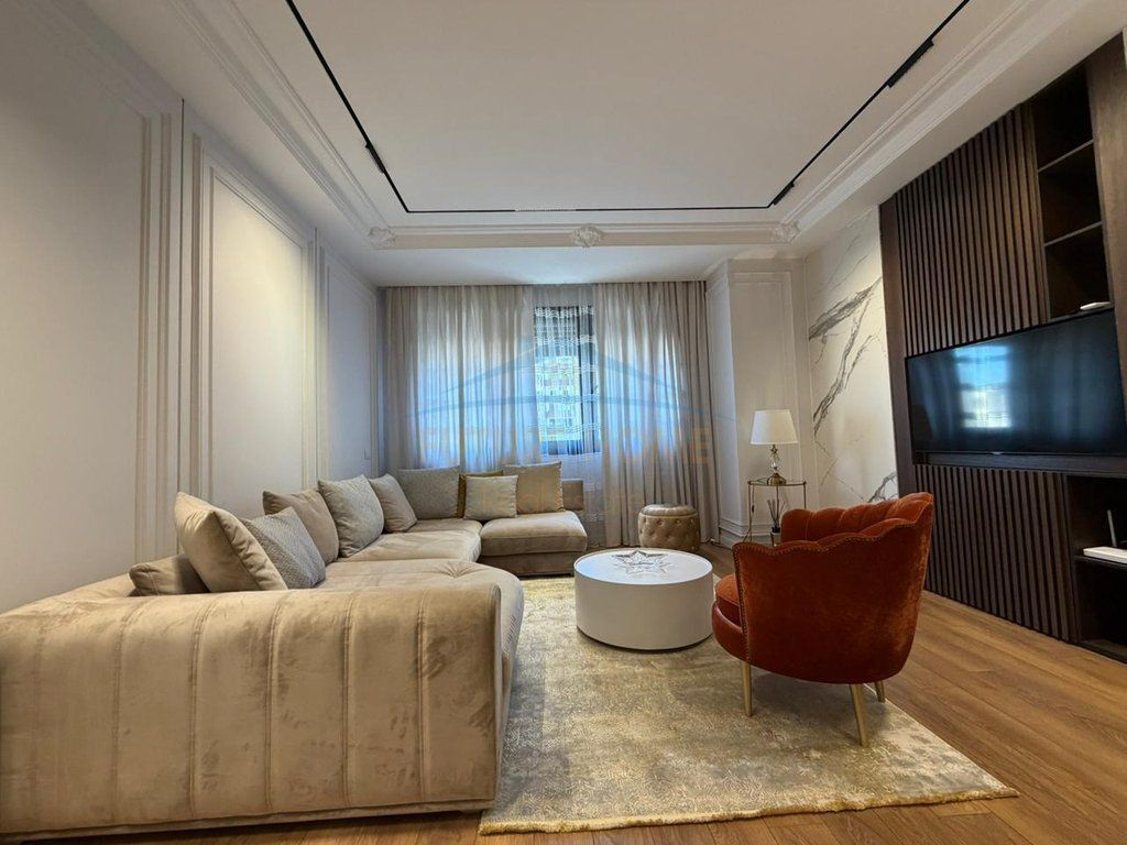 Qera, Apartament 2+1+2 , Rruga e Barrikadave , Tirane .