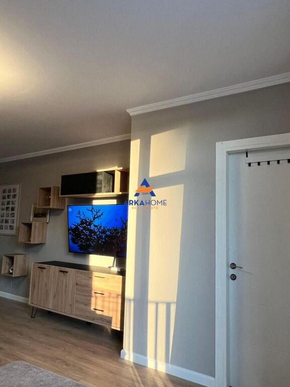 VENDESI APPARTAMENTO 2+1+BALCONE "GRAND GALLERY, YZBERISHT" 175.000 EURO