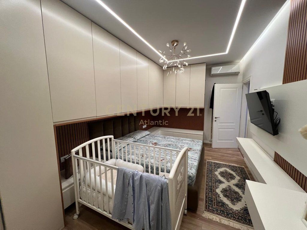 2+1 apartment for rent on the first line by the sea, Kavaja Rock, Durres.