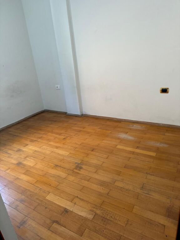 Apartment 2+1 for sale at Xhamlliku