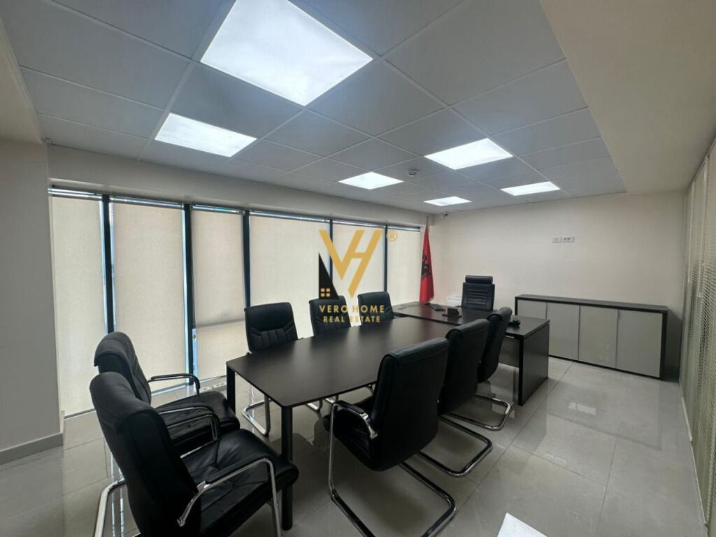 OFFICE 122 M2 FOR RENT ON ELBASAN STREET 2,000 EURO