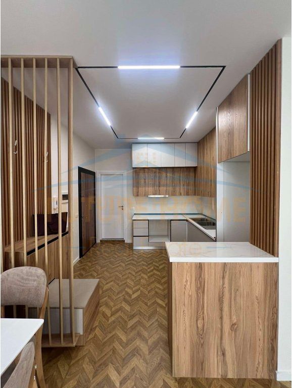 Shitet, Apartament 2+1, Unaza e Re, Tiranë.