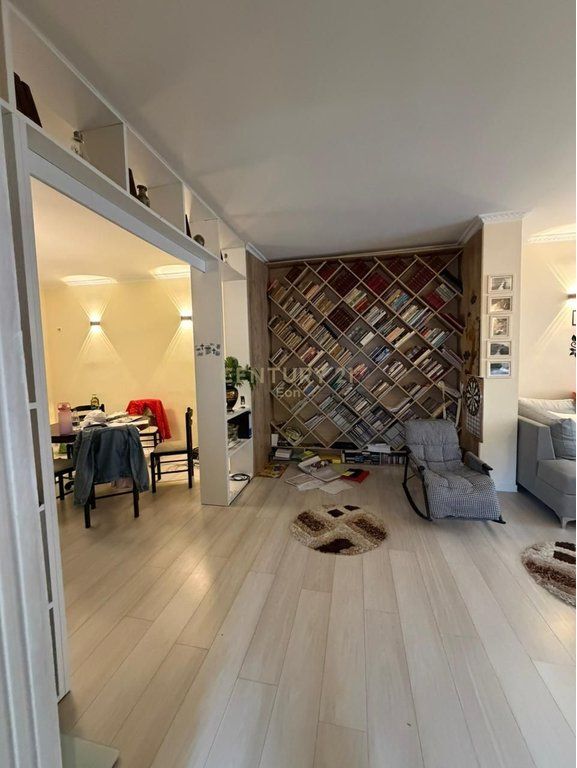 3-STOREY VILLA FOR SALE | NEAR PRANVERA SQUARE, DURRËS CENTER !