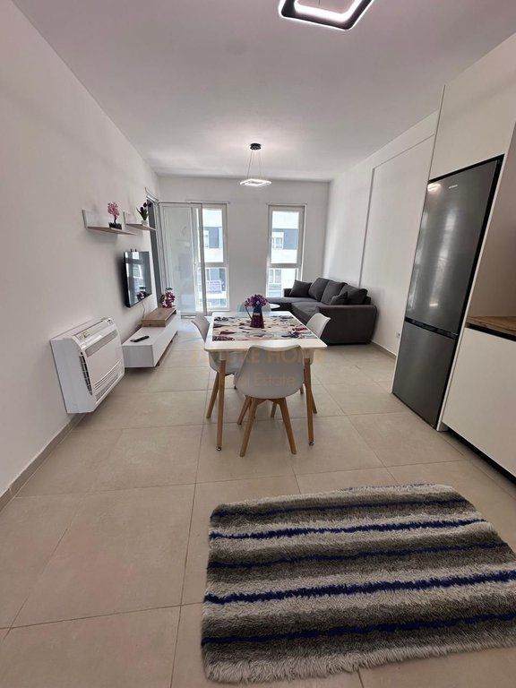 Qera, Apartament 2+1 , Univers City , Tirane