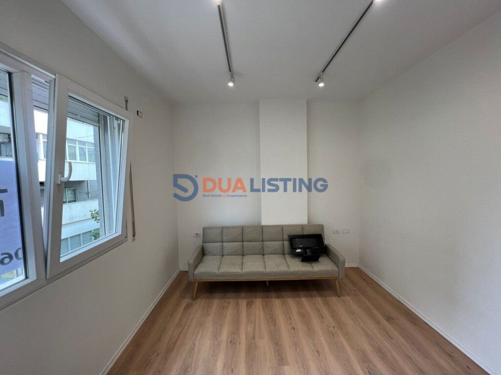 ✨ Premium Office Space for Rent – Pazar i Ri ✨