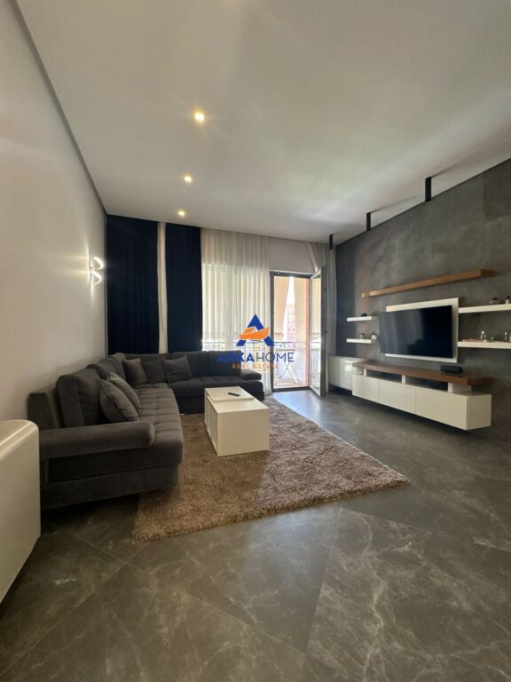 APARTMENT FOR RENT 2+1+2 BALCONIES+1 PARKING SPACE "INSIDE THE DELIJORGJ COMPLEX" 1350 EURO