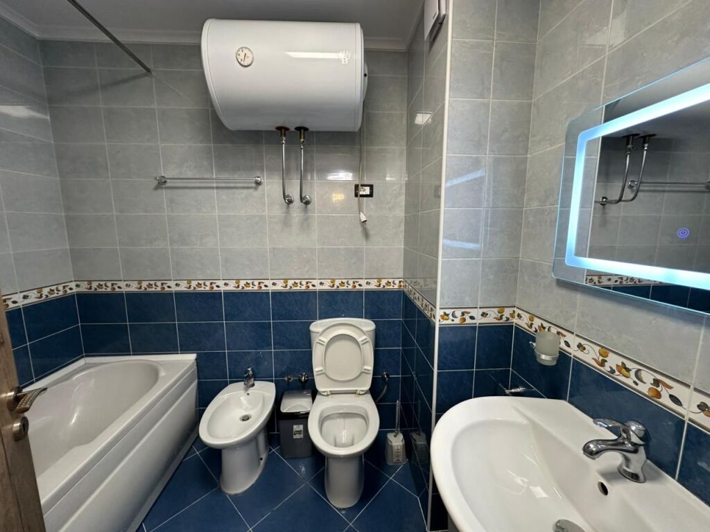 Apartament 1+1 per qira tek Kristal Center.