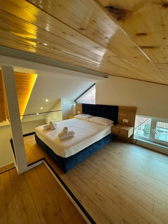 HOTEL IN AFFITTO 3 PIANI 9-PIANI 750.000 LEKE FH-70670