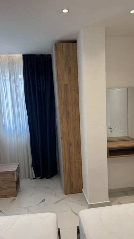 JEPET APARTAMENT ME QERA 1+1 5 MAJI