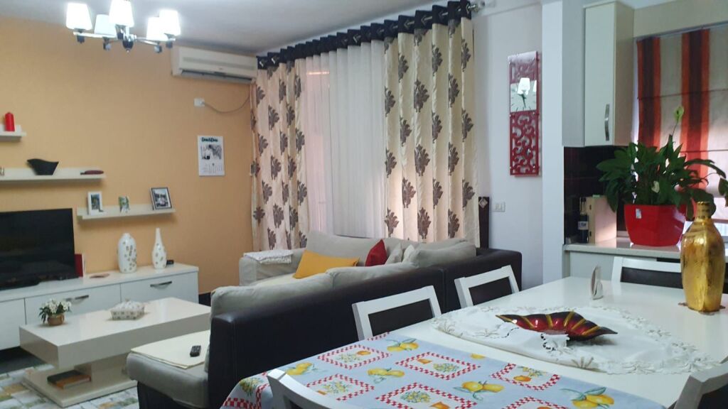 Appartamento 2+1 in affitto ad Astir !