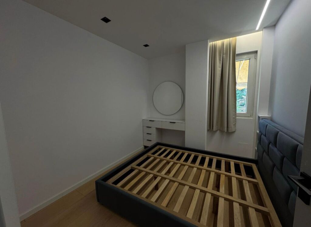 FOR SALE APARTMENT 1+1 – BRRYLI, NEAR THE NEW MATERNITY