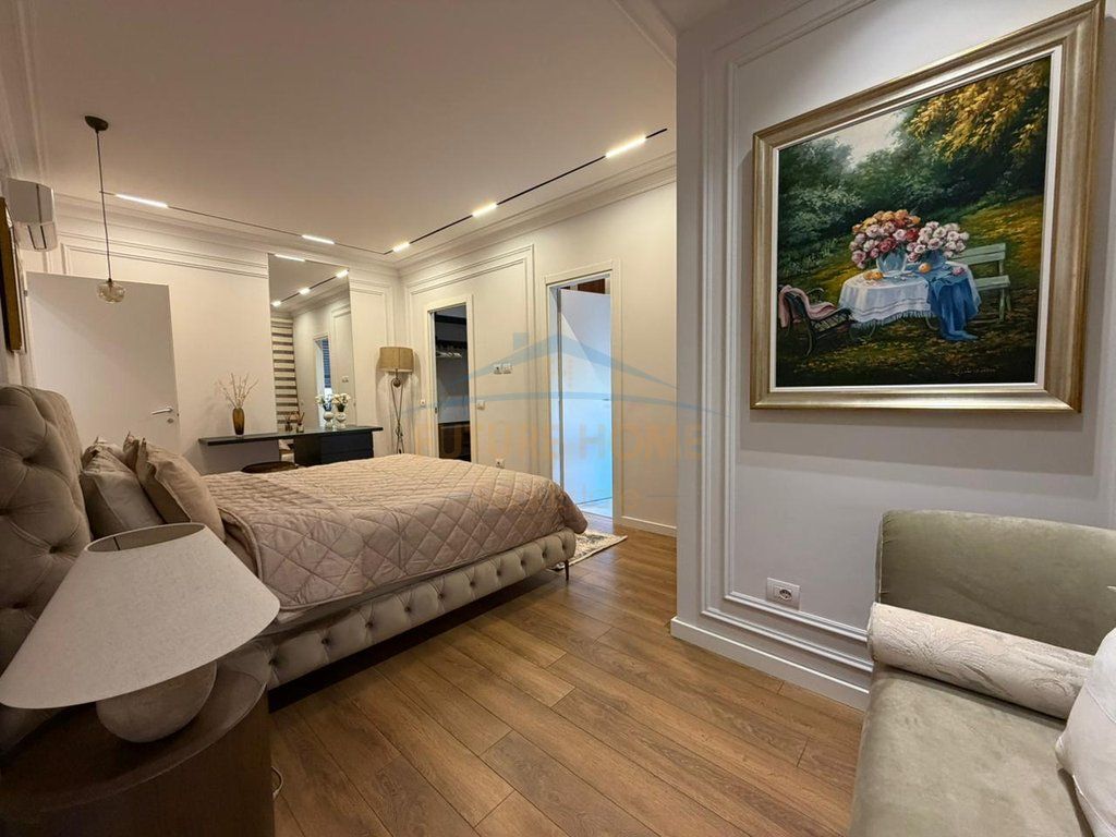 Rent, Apartment 2+1+2 , Barrikadave Street , Tirane .