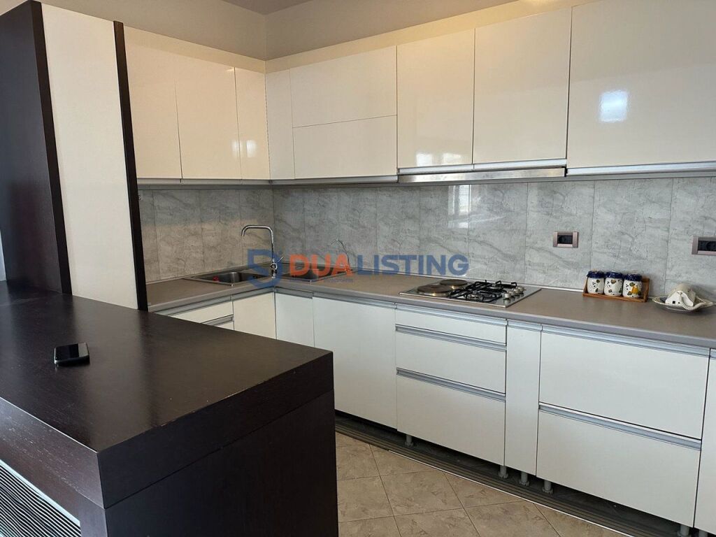 Jepet me qira apartament 2+1+2 pranë Air Albania 📍 Rruga Faik Konica