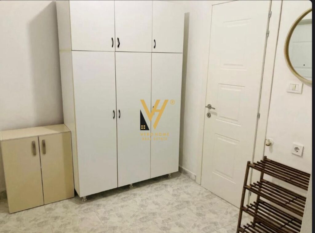 JEPET APARTAMENT 1+1 ME QIRA VASIL SHANTO 45.000 LEKE