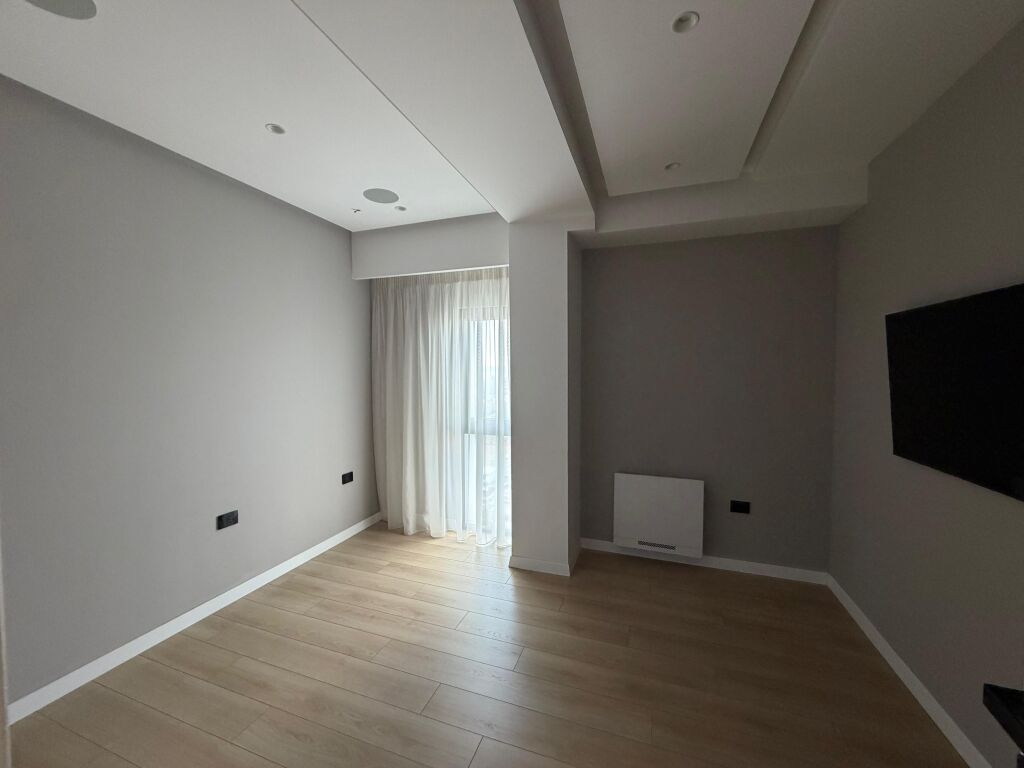 Luxury Duplex for Rent | Square 21, Tirana