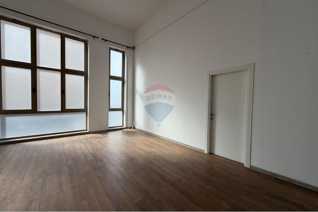 Zyrë - Për Qira - Profarma, Tiranë(ID: 530591002-18)
