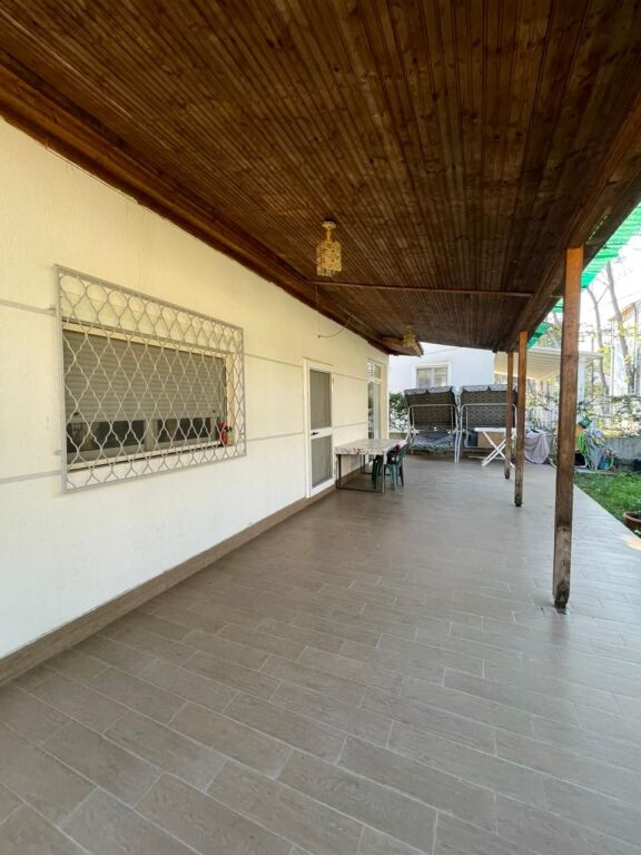 VENDESI VILLA 1 PIANO GOLEM 3ª FILA CON VISTA MARE