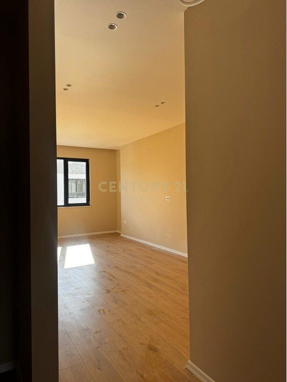 Apartment 1+1 For Sale in Mali i Robit.