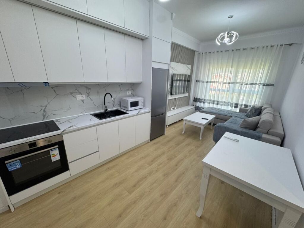 🏡 APPARTAMENTO 1+1 IN AFFITTO  📍 Posizione: Ali Demi, Complesso Kadiu