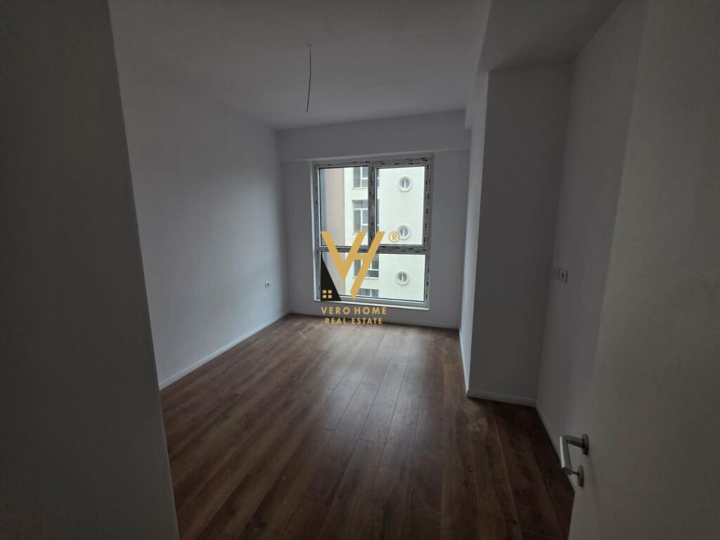 OFFICE 70 M2 FOR RENT AT 21 DHJETORI 50,000 LEKE