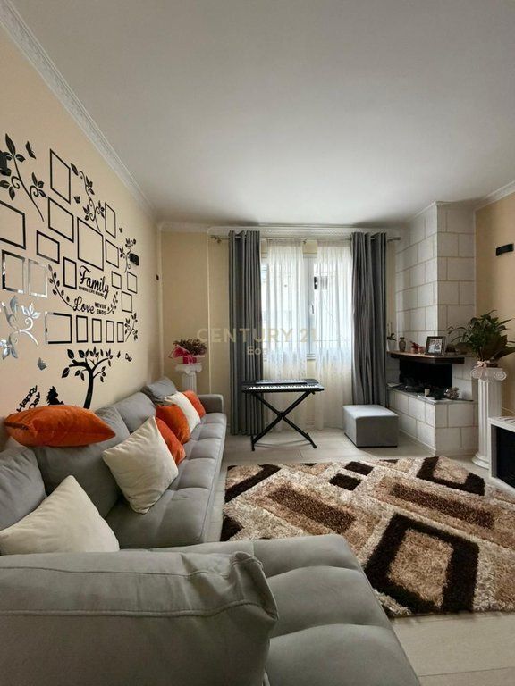 3-STOREY VILLA FOR SALE | NEAR PRANVERA SQUARE, DURRËS CENTER !