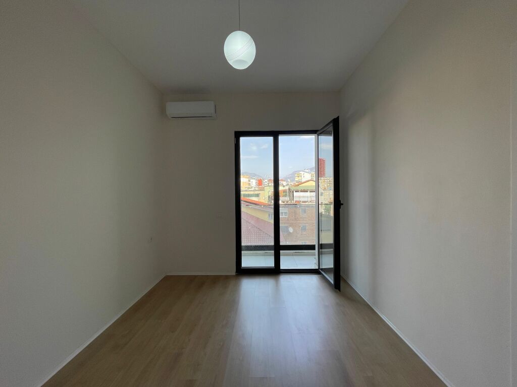 Ufficio o Appartamento in Affitto a Vasil Shanto! 850 Euro / mese